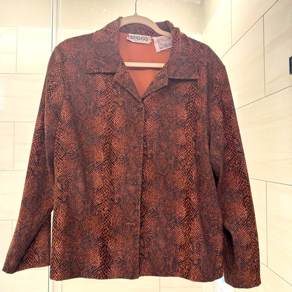 Vintage snake print light blazer